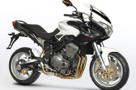 Мотоцикл Benelli Trek 899