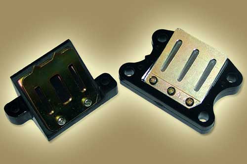 Лепестковый клапан