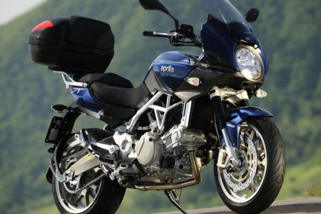 Aprilia Mana GT 2010 - один из немногих мотоциклов с автоматической коробкой передач
