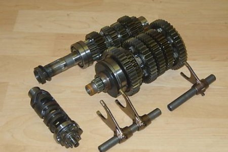 Элементы коробки передач Suzuki GSX-R1000 K8