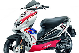 Скутер-реплика Троя Бэйлисса от Malaguti