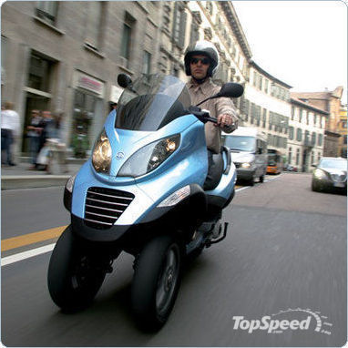 8.2007 Piaggio MP3