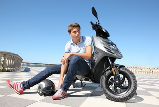 Обновленный скутер Piaggio Typhoon