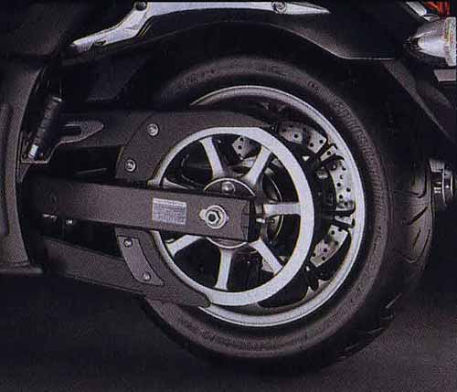 Новинки Yamaha 2009. Yamaha YZF-R1, Yamaha XVS950A Midnight Star, Yamaha XJ6 Diversion.