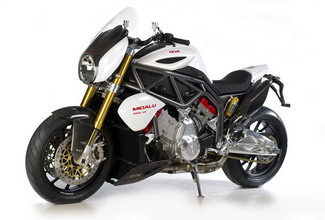 Мотоцикл FGR 2500 V6 родом из Чехии